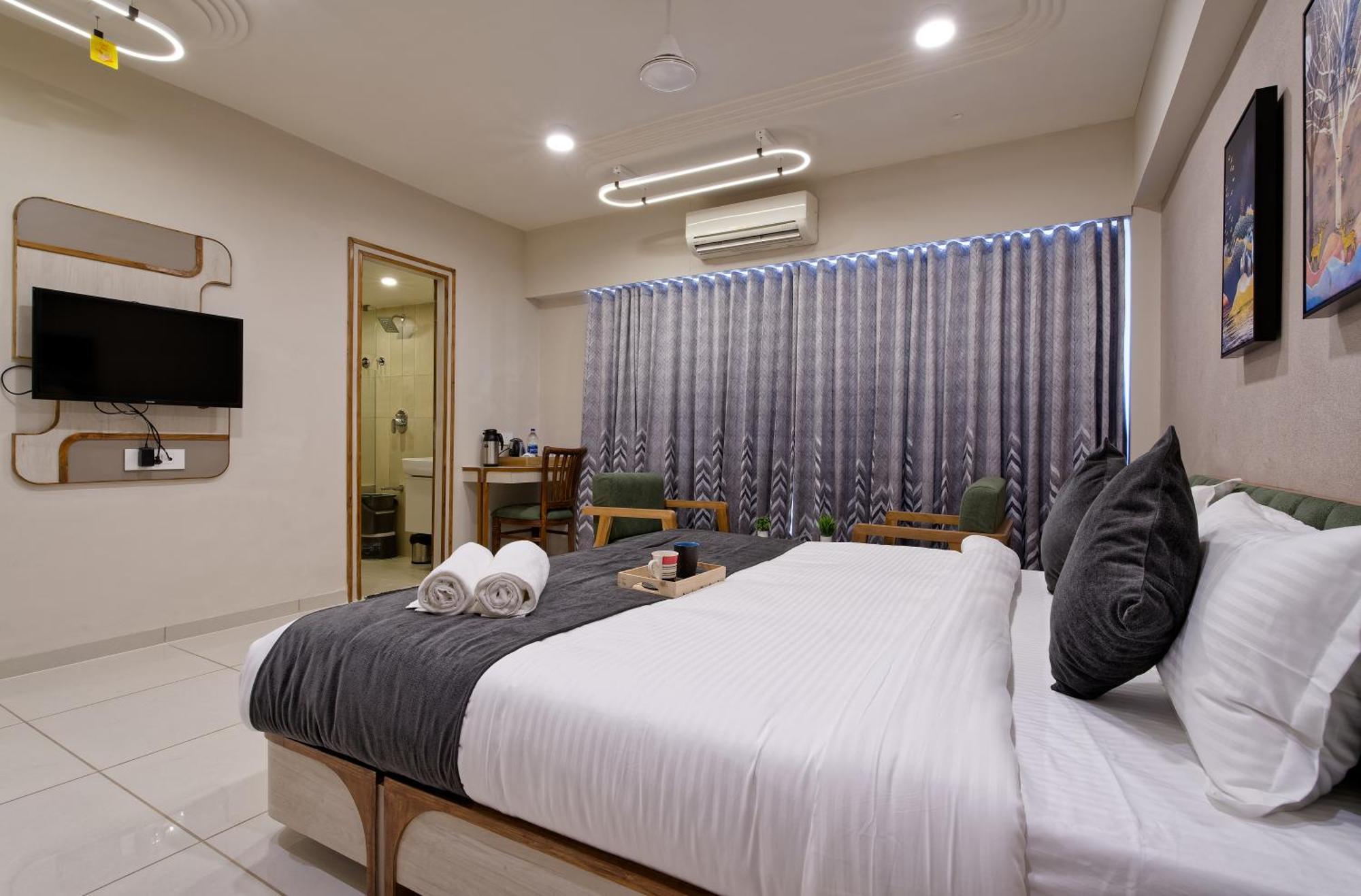 Exora Inn Ahmedabad Exterior photo